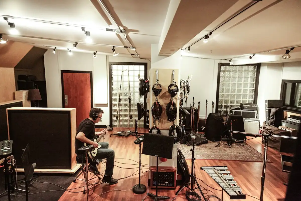 Backing vocal layers stacked under a lead